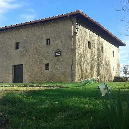 Casa Rural * Castillo-Sopena